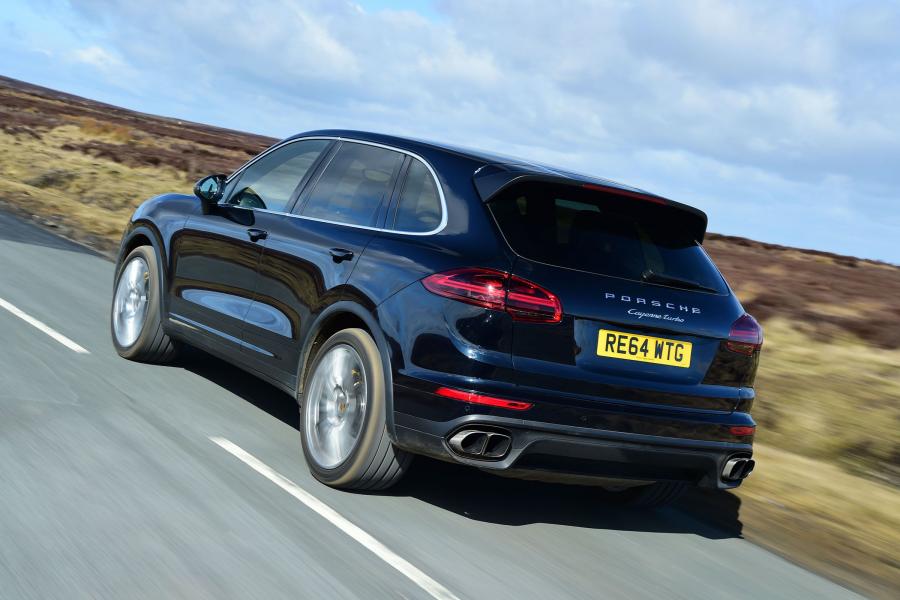  Porsche Cayenne Turbo 2014 года  (UK) (фото 5 из 8)